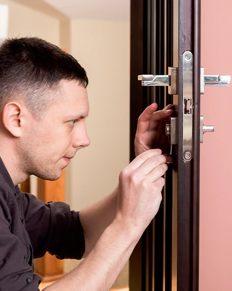 : Professional Locksmith For Commercial And Residential Locksmith Services in Corcoran, CA