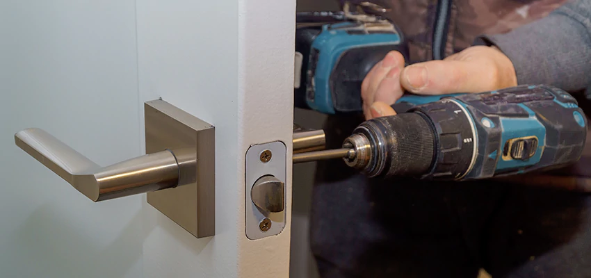 Broken Door Handle Lock Repair in Corcoran, California